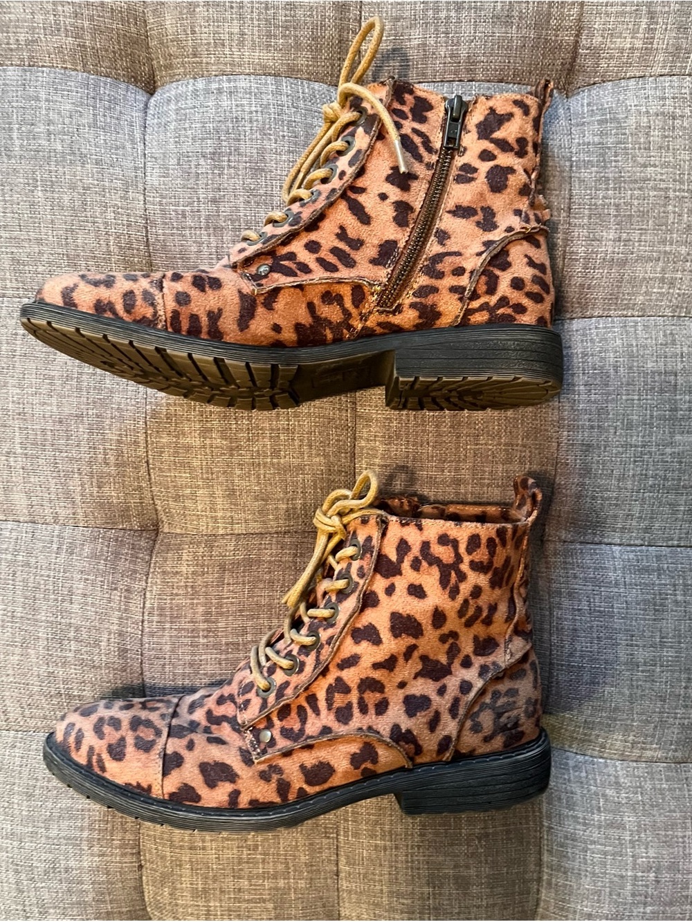 Billabong Leopard-Print Lace-Up Ankle Boots - Tan & Black